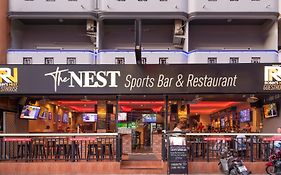 Robin'S Nest Guesthouse & Restaurant